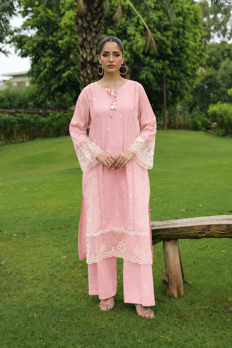 BLUSH PINK
